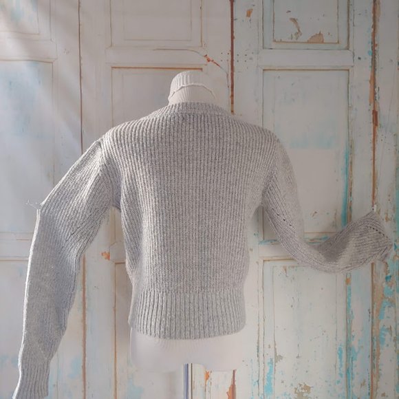 Kendall & Kylie long sleeve crew neck grommet tie detailed knit sweater/M/gray - Picture 8 of 9